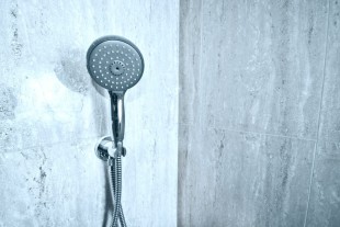 How to Clean a Shower Head